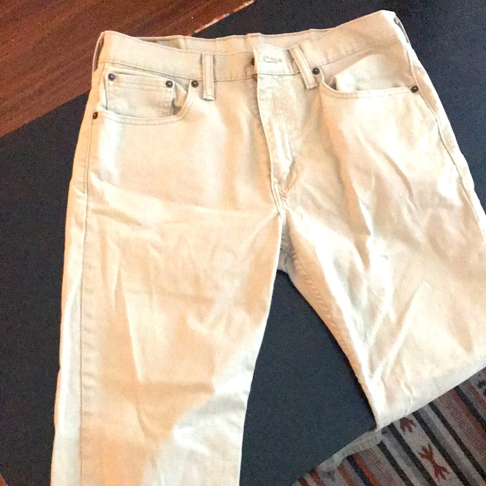 Levi Khakis (502)